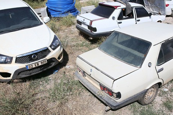 PKK'nın çaldığı 22 araç ele geçirildi