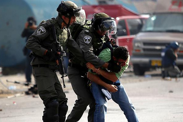 İsrail 6 Filistinliyi gözaltına aldı