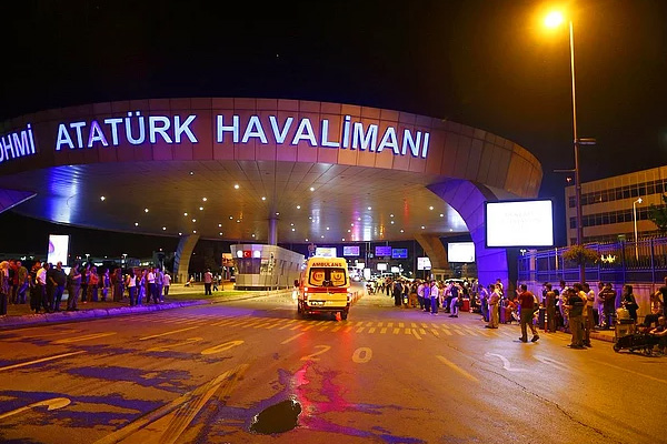 Havalimanı saldırısında 13 kişi tutuklandı