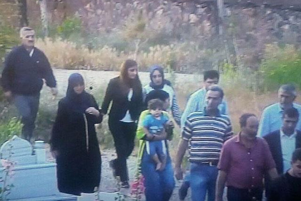 HDP'li vekiller, ölen PKK'lının cenazesine katıldı