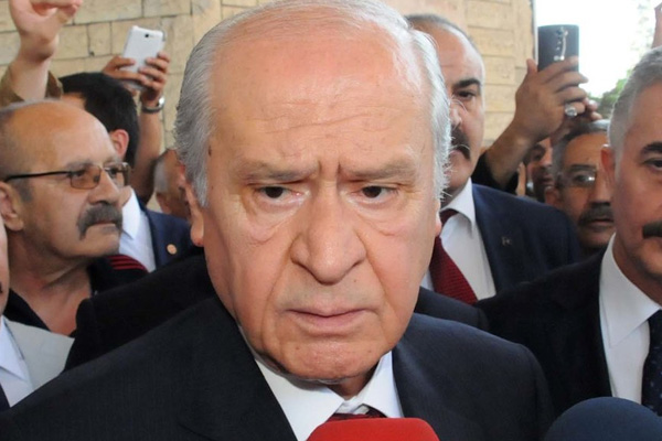 Bahçeli'den Erdoğan'a 'Suriyelilere vatandaşlık' eleştirisi