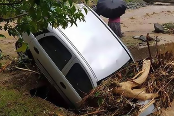 Ordu'da sağanak yağış sele neden oldu