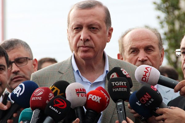 Cumhurbaşkanı Erdoğan'dan düşen helikopterle ilgili ilk mesaj