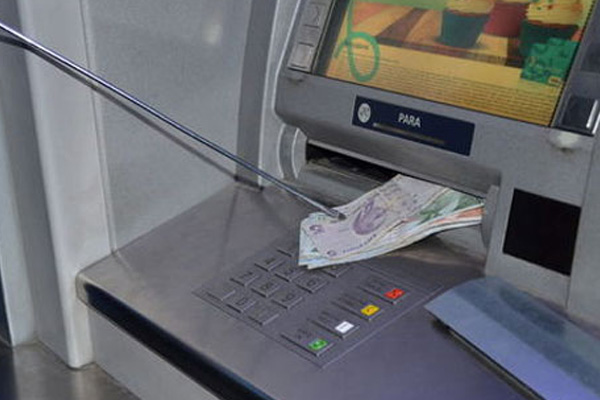 Bankacıya ‘bozuk para’ cezası