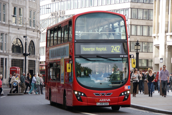 İngiltere'de nefret suçlarında büyük artış