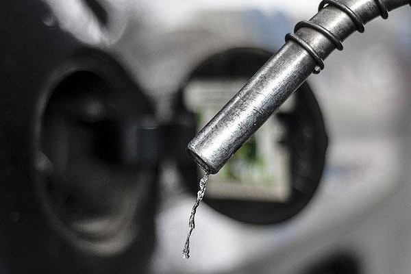 Araç sahiplerine müjde! Benzin ve motorinde indirim