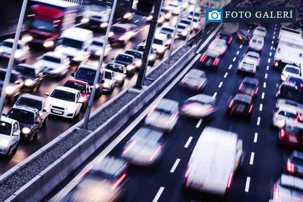 Tatil dönüşleri başladı, trafik yoğun