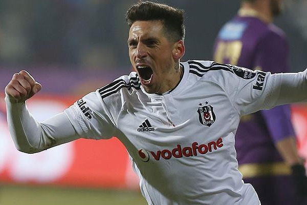 Beşiktaş'ta Sosa krizi sürüyor