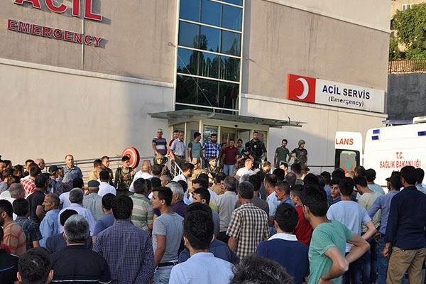 Hakkari'de PKK'dan havanlı saldırı: 1 çocuk katledildi