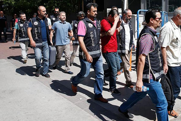 İzmir'deki 'Paralel Yapı' operasyonunda yeni gelişme