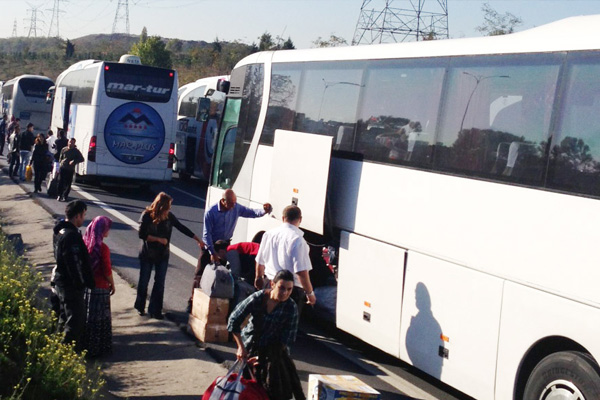 Otogardaki yoğunluk bugün de sürüyor