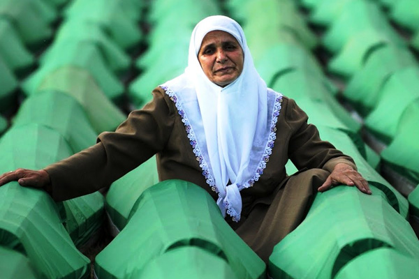 Srebrenitsa kurbanları anılıyor