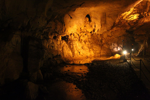 Yarasaların Mağarası Dupnisa ışıklandırıldı