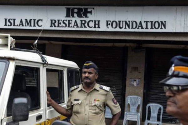 Bangladeş'te İslami kanala yasak