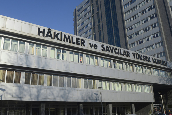 HSYK'dan önemli izin