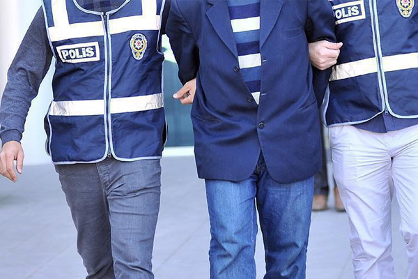 Manisa merkezli 'FETÖ' operasyonu: 18 gözaltı