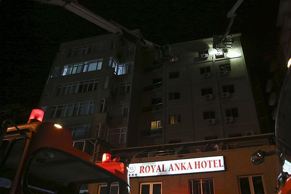 Ankara'da korkutan otel yangını