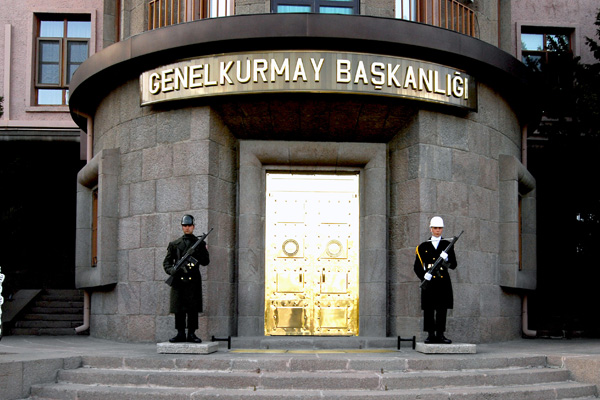 Suriye sınırında 1483 kişi yakalandı