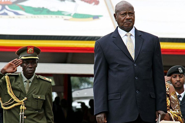 Uganda Güney Sudan'daki vatandaşlarını tahliye edecek