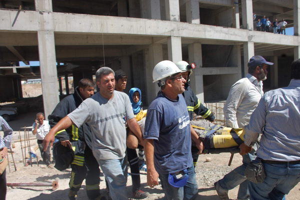 AVM inşaatında göçük: 8 yaralı