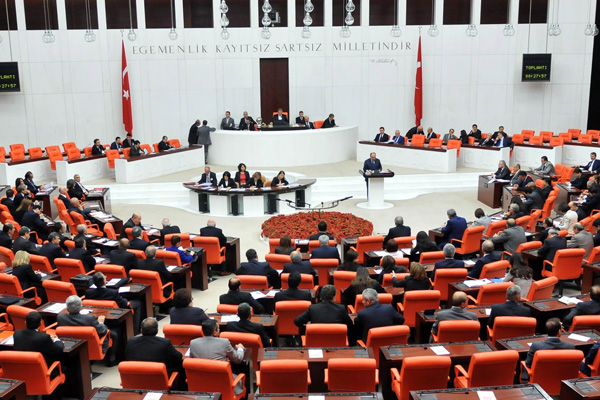 AK Parti'den 'vekil sayısı artırılsın' teklifi