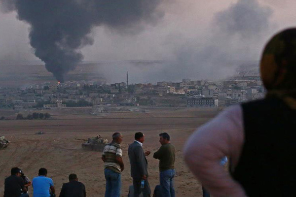 7 kamyon IŞİD'li Cerablus'tan Kobani'ye girdi