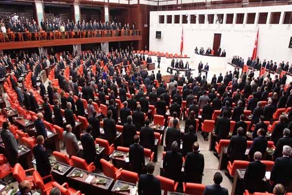 Milletvekillerine maaş piyangosu