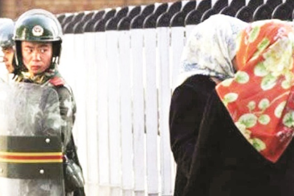 Oruç tutan tutuklanıyor