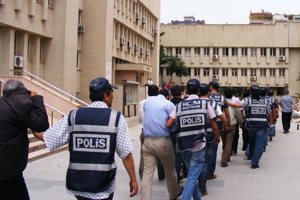 KPSS operasyonunda dört tahliye