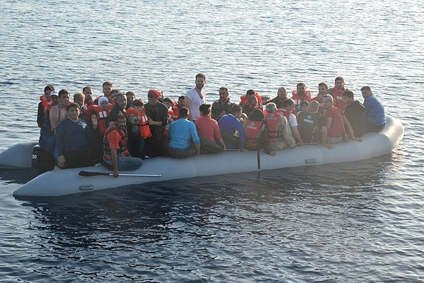 Ege Denizi'nde 955 kaçak kurtarıldı