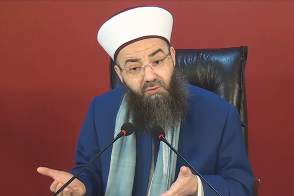 Cübbeli'den Kobani duası