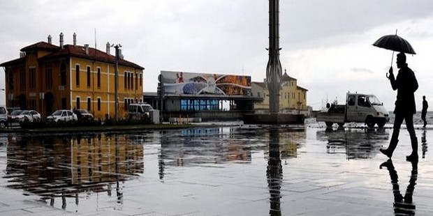 İzmir'de hayat durdu!