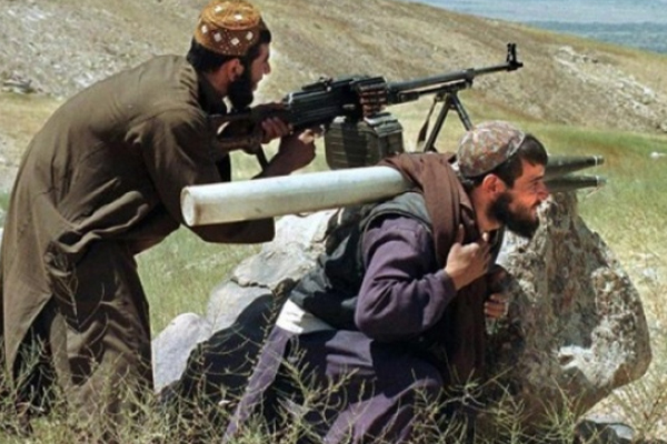 IŞİD ile Taliban arasında çatışma