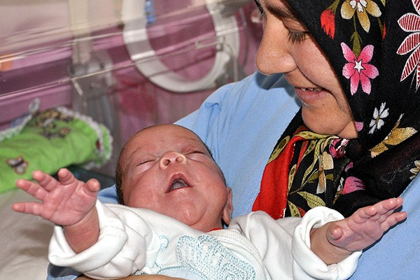 Yaşama azmiyle görenleri şaşırttı