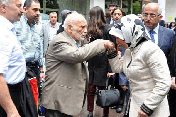 Sare Davutoğlu'nun acı günü