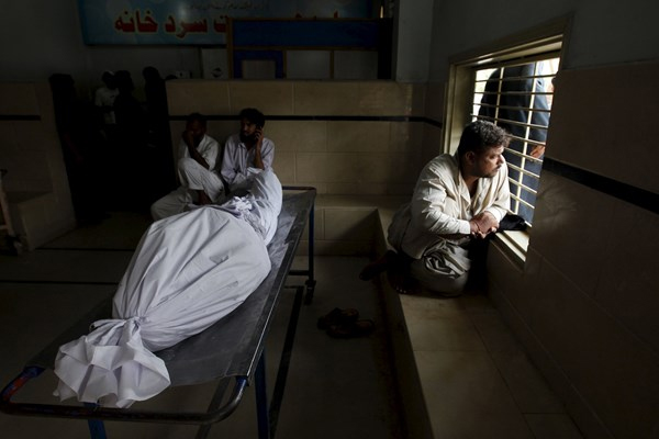 Pakistan'da ölüm hız kesmiyor!