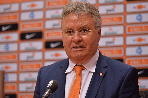 Hiddink istifa etti