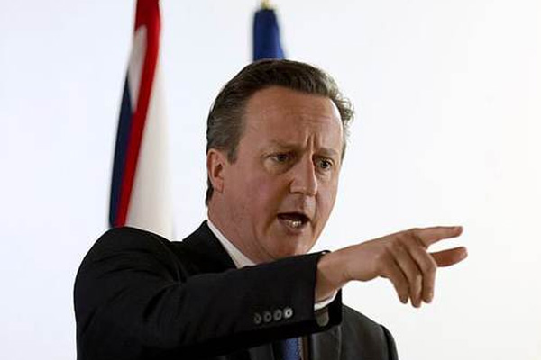 Cameron'dan BBC'ye 'IŞİD' eleştirisi