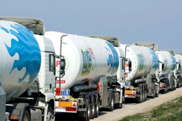 Ayda 25 bin TL'lik maaşı var