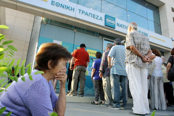 Bankalar emekliler için açıldı