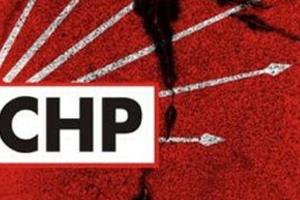 Zehir zemberek açıklamayla CHP'den istifa etti