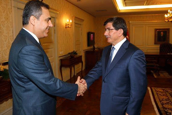 Davutoğlu Hakan Fidan’la görüştü