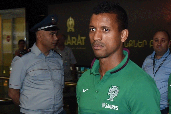 Fenerbahçe Nani'yi resmen açıkladı