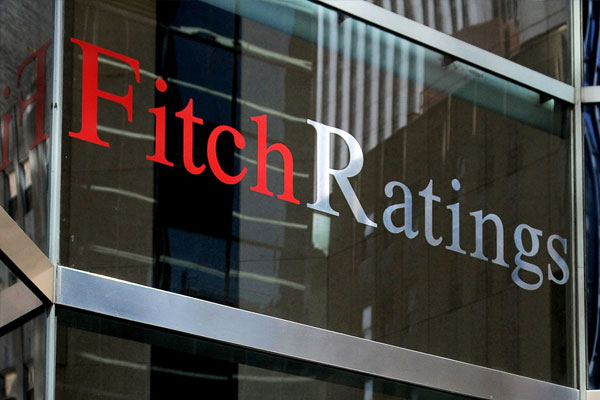 Fitch Türk şirketlerini uyardı