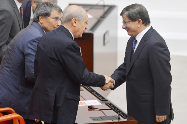 Koalisyon için ilk sıcak temas