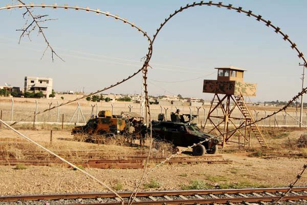 Özel Kuvvetler Komutanı Suriye sınırında