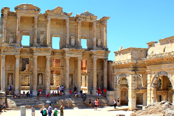 Bir müjde de Efes için