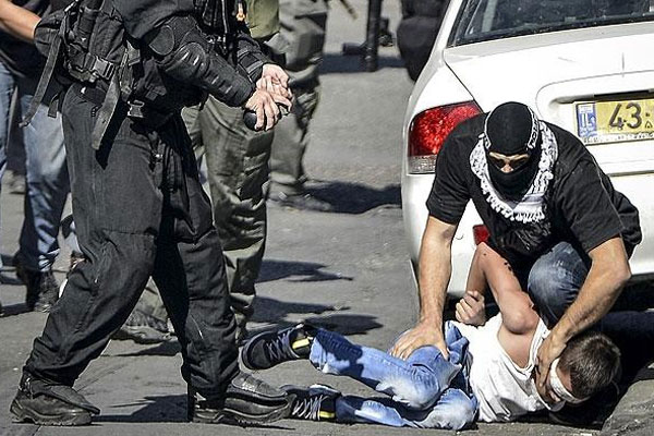 İsrail, 5 Filistinliyi gözaltına aldı