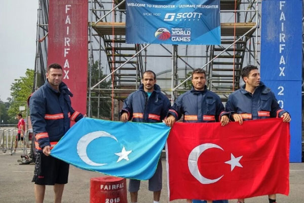 Doğu Türkistan’a ABD’den destek verdiler