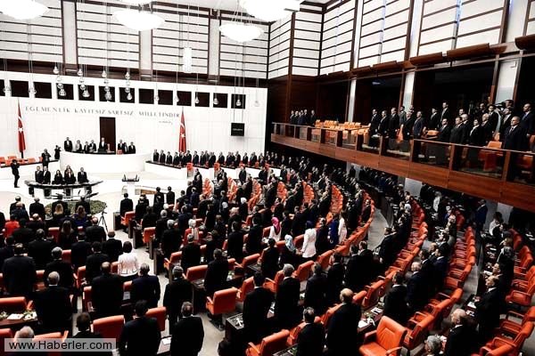 Erken seçim ihtimali vekilleri zora soktu